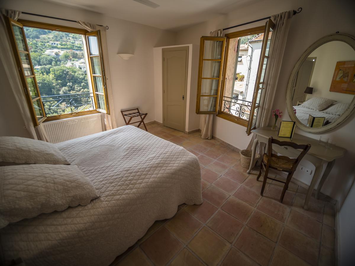 Auberge De Tourrettes Exteriör bild